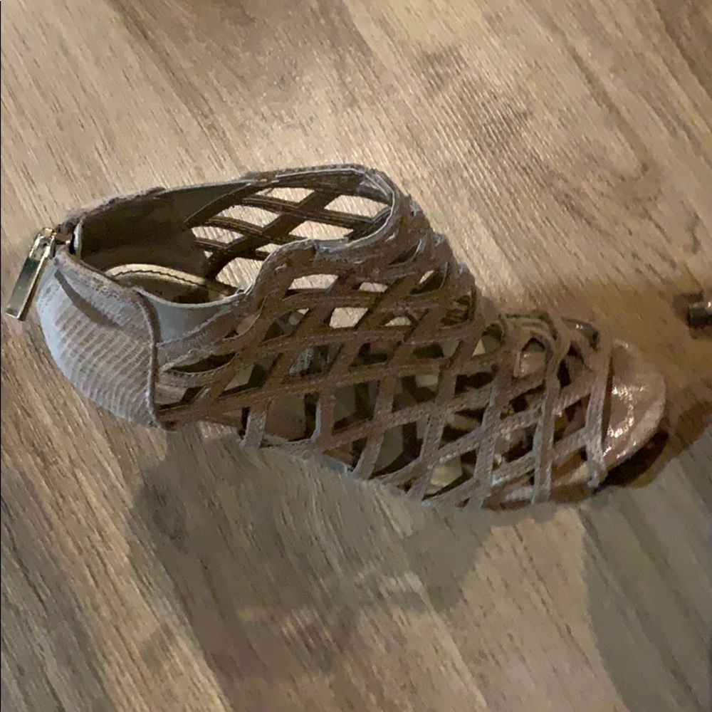 Ana Open toe Tan Lattice Heels - Picture 2 of 6